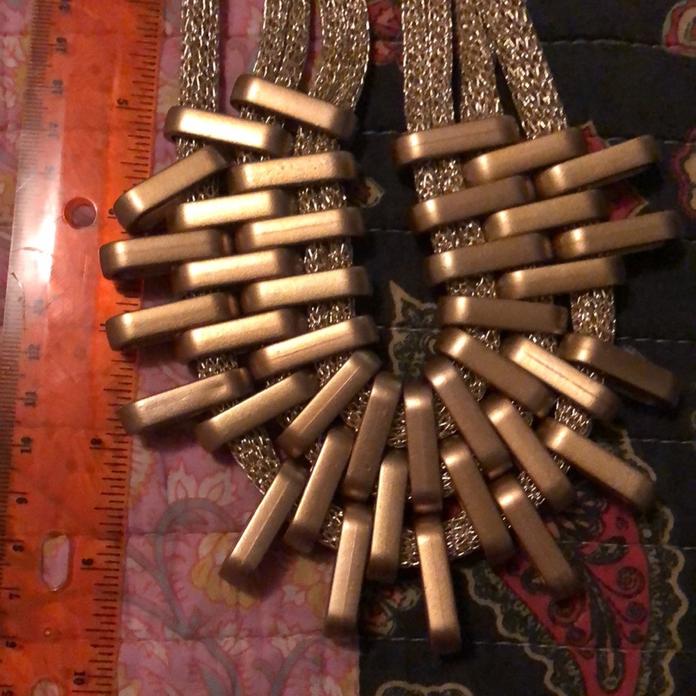 Gold - Picture 2 of 2